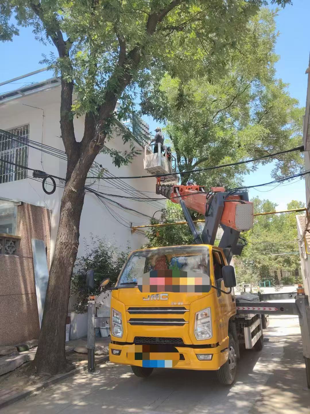 城西区高空作业车能吊装重物吗？最大承载多少公斤？